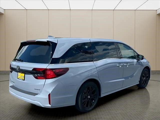 Used 2025  Honda Sport-L image 3