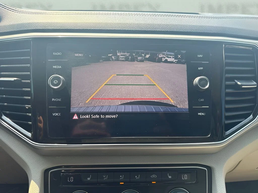 Used 2019  Volkswagen SEL image 11