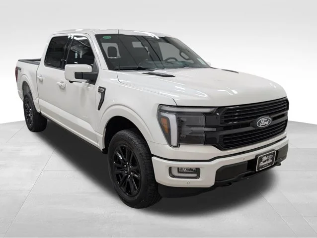 New 2026 Star White Metallic Tri-Coat Ford Platinum® image 62
