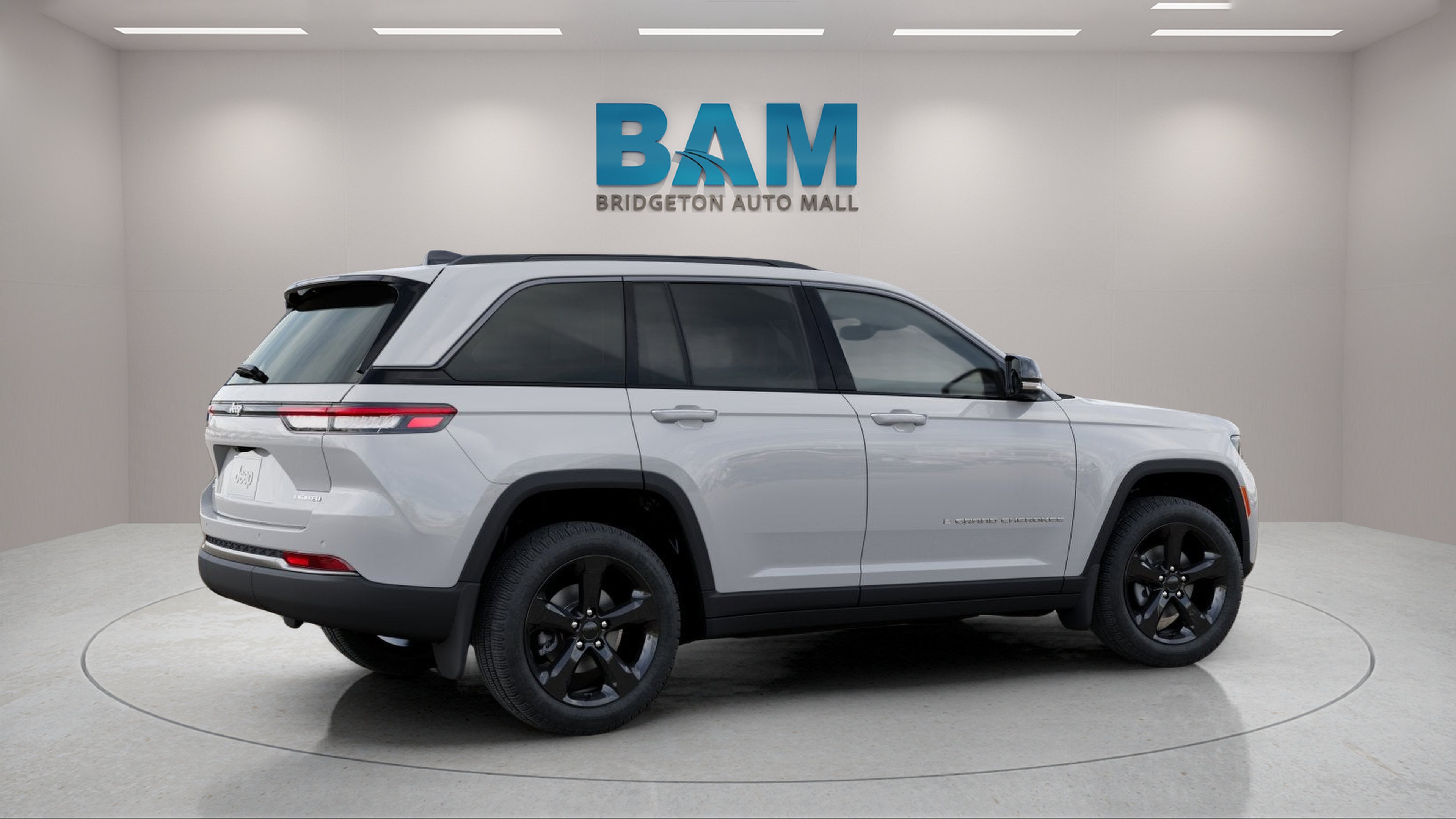 New 2026 Bright White Clear-Coat Exterior Paint Jeep Limited image 16