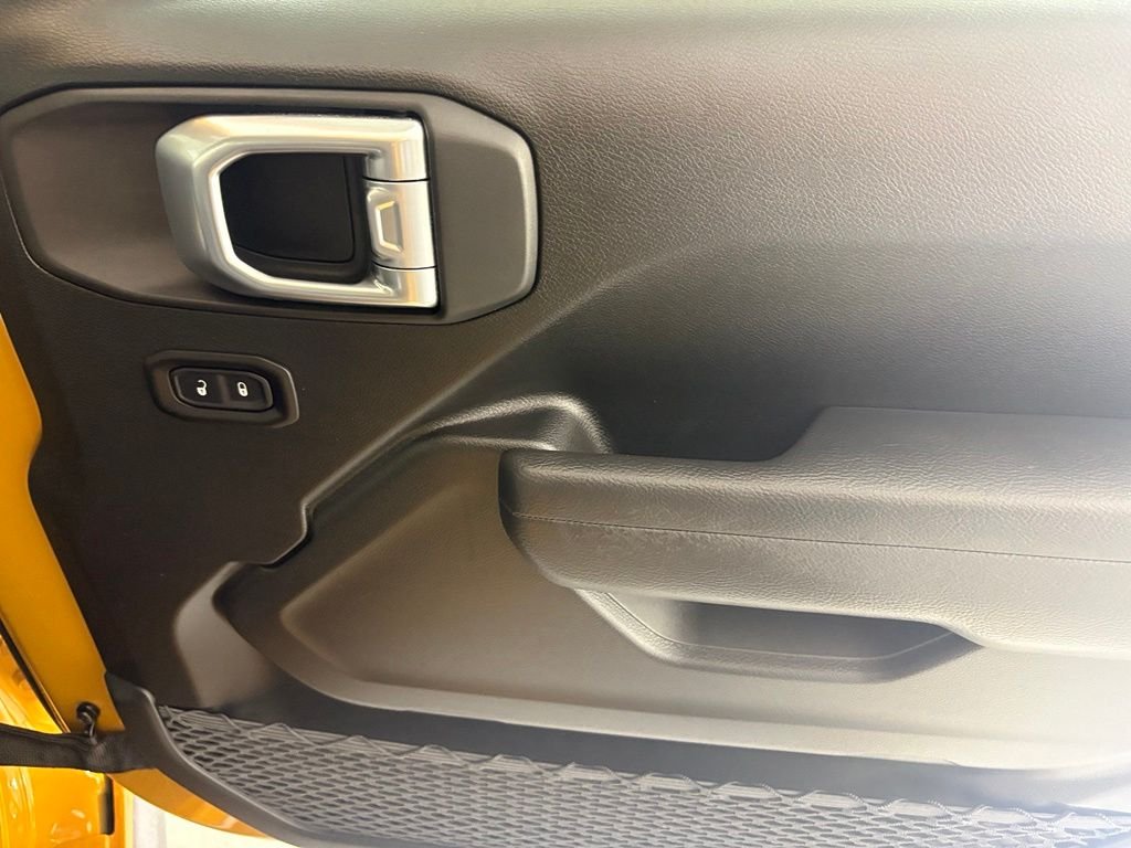 New 2026 Goldilocks Exterior Paint Jeep Mojave image 12
