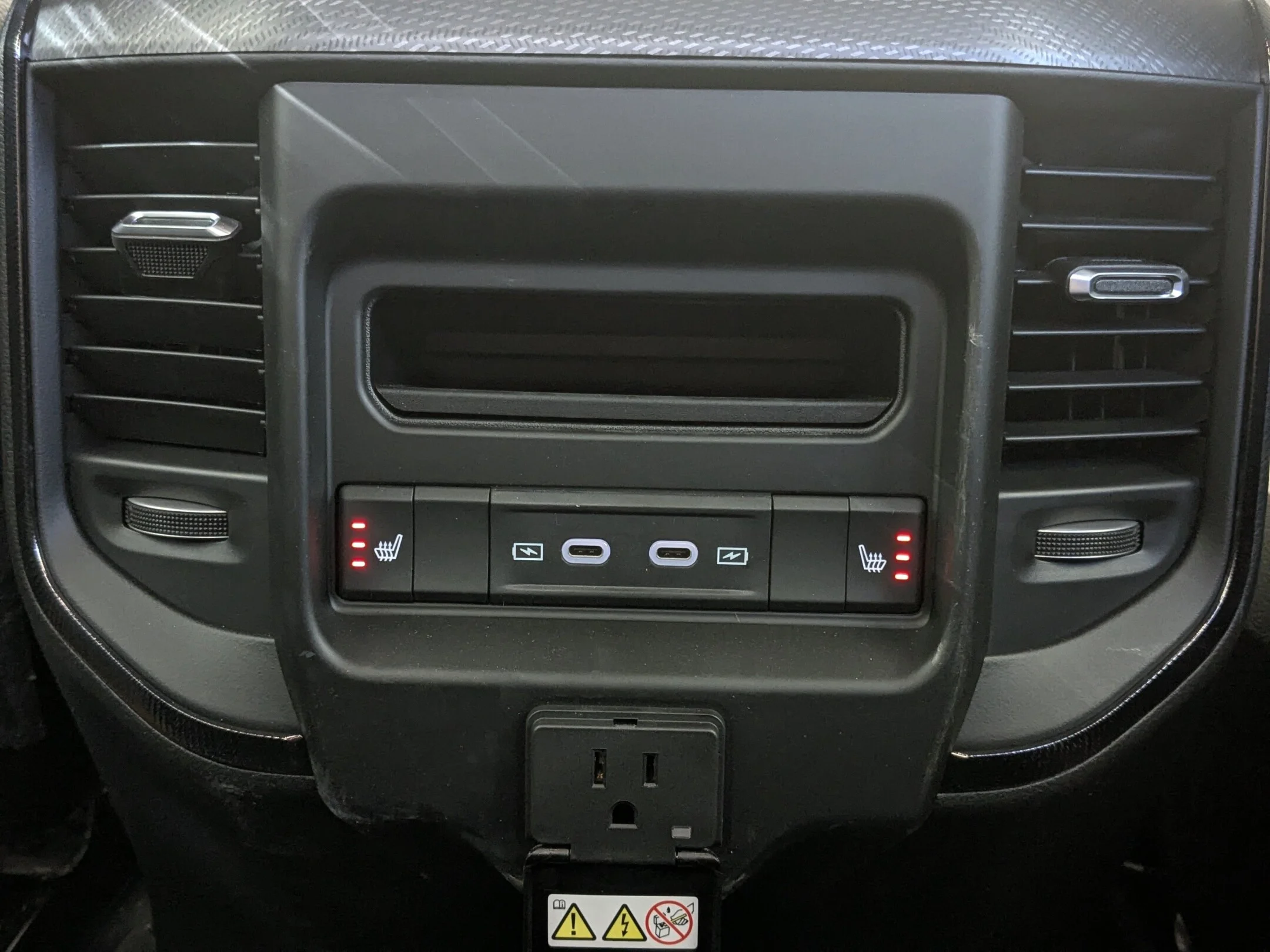 New 2026 Blue RAM Rebel - - Level 1 Grp - 5th Wheel/Gooseneck Prep - Ventilated Leather Seats - Alpine Audio & More! image 29
