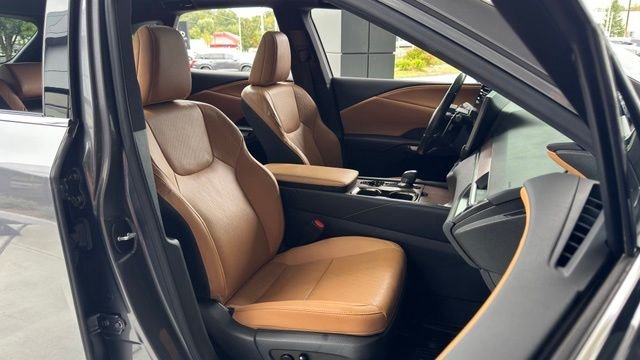 2023 Lexus RX Hybrid 350h - Photo 24