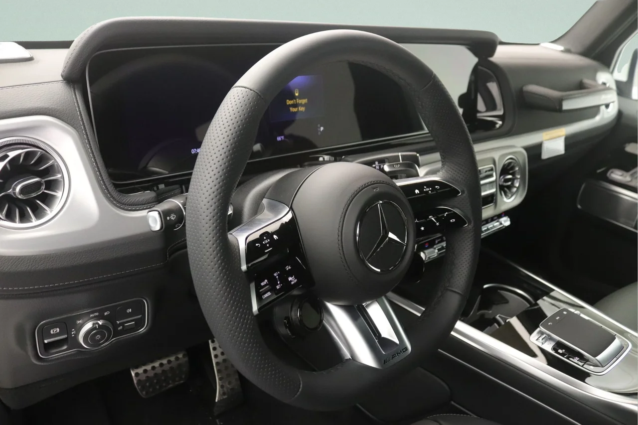 New 2026  Mercedes-Benz G 63 AMG® 4MATIC® image 4