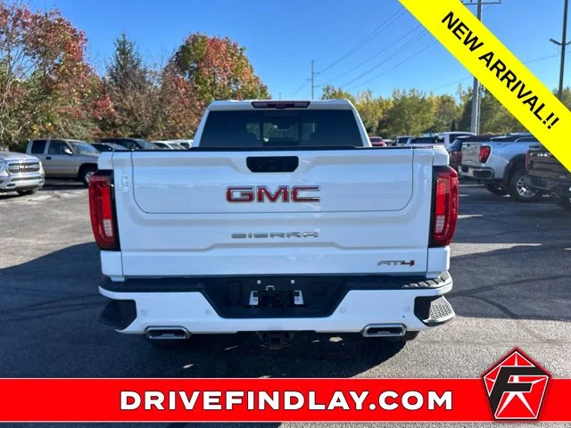 Used 2025 White GMC AT4 image 10