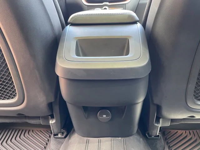 Used 2024 Gray Volvo B5 Plus Dark Theme image 46
