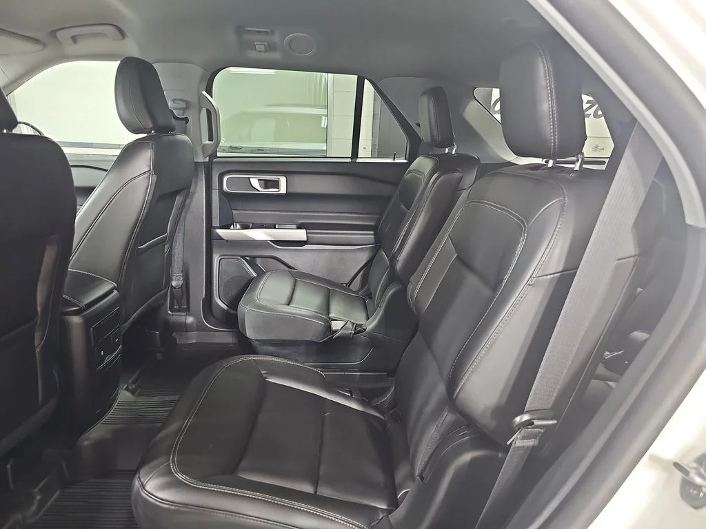 Used 2023 White Ford XLT image 19