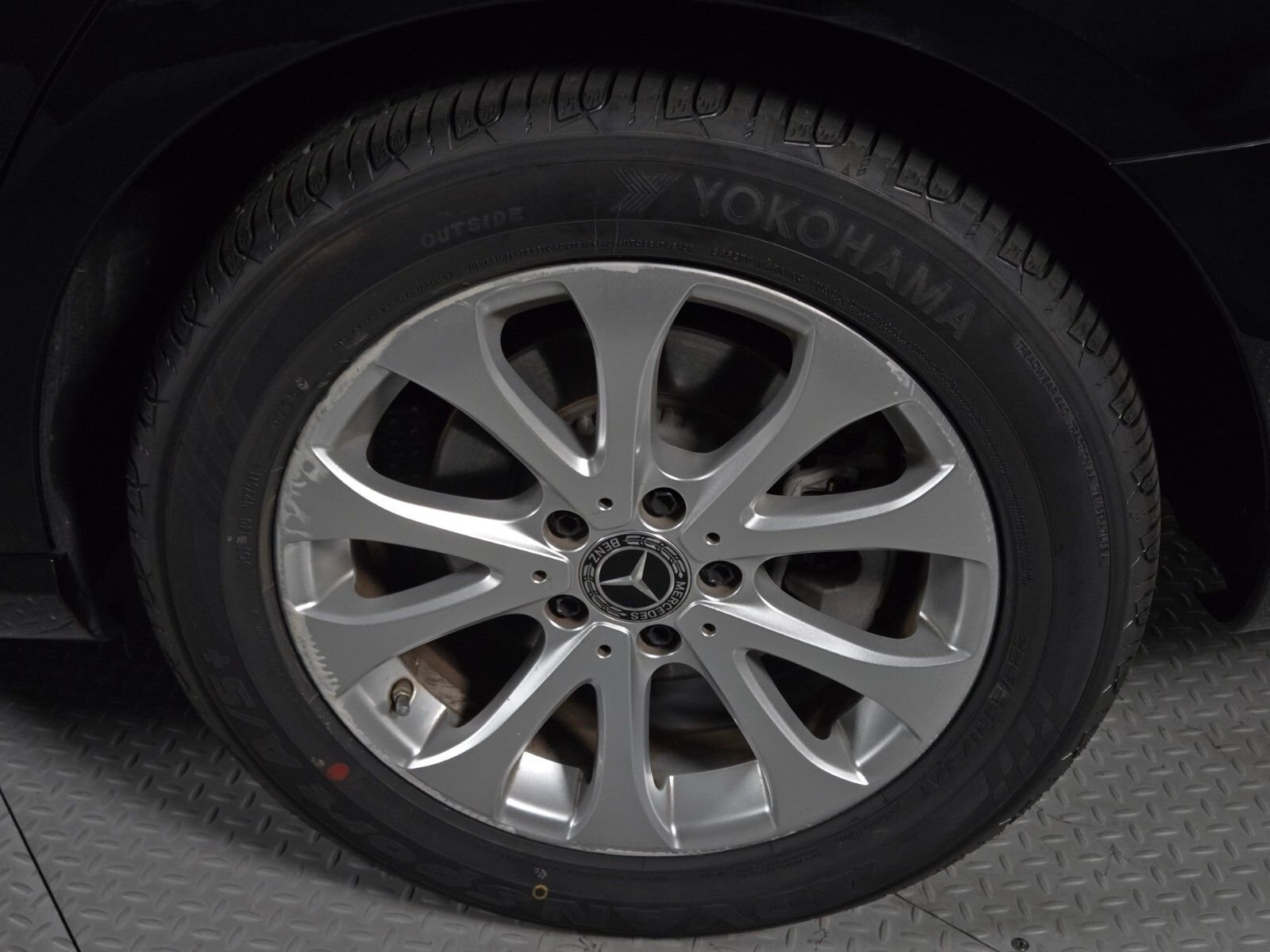 Used 2019 Black Mercedes-Benz E 300 image 10