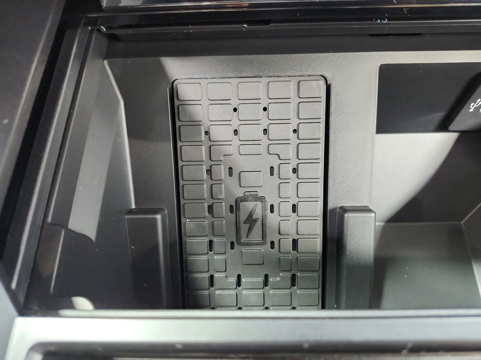 New 2026 Glacier Gray Metallic Tri-Coat Ford F-250® Lariat® image 37