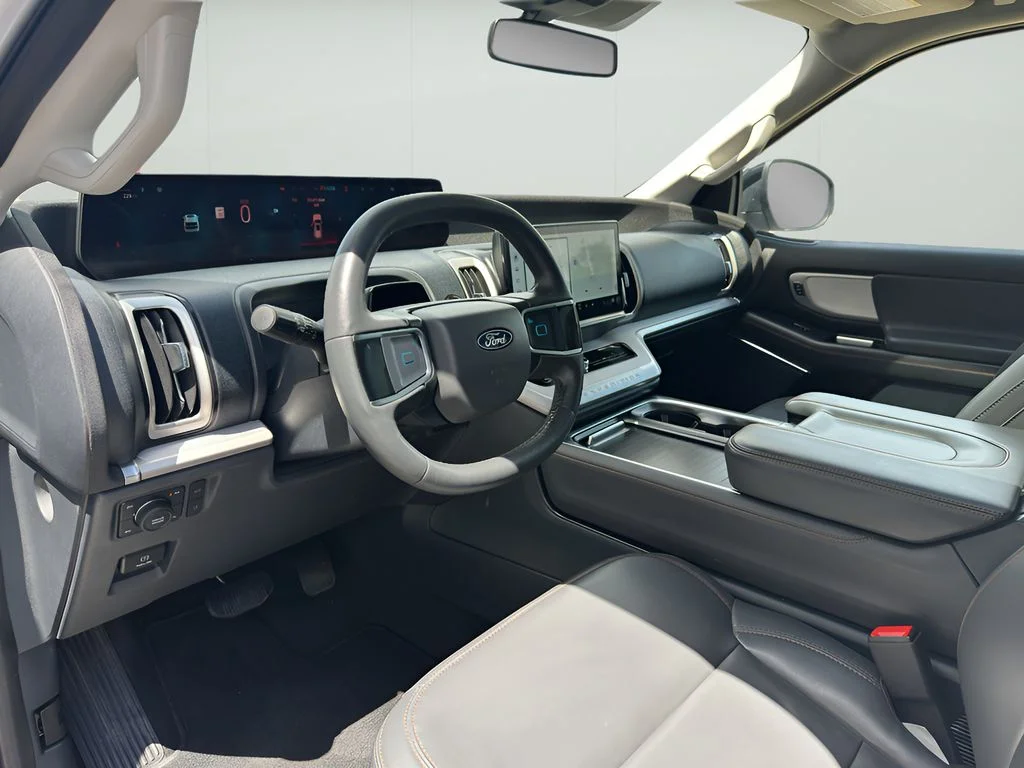 Used 2025 White Ford Active image 2