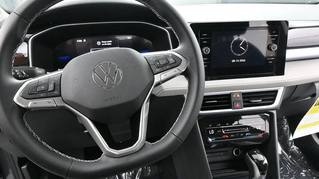New 2026 Gray Volkswagen 1.5T SE image 39