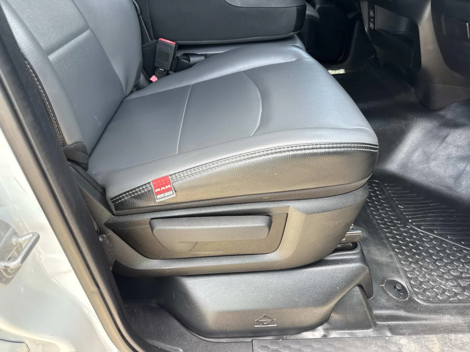2022 RAM Ram 2500 Pickup Tradesman - Photo 11