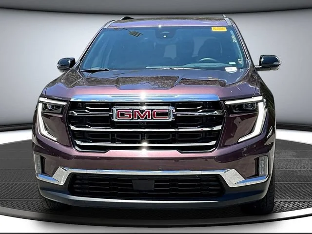 Certified Used 2026 Crystal Metallic GMC Elevation image 2