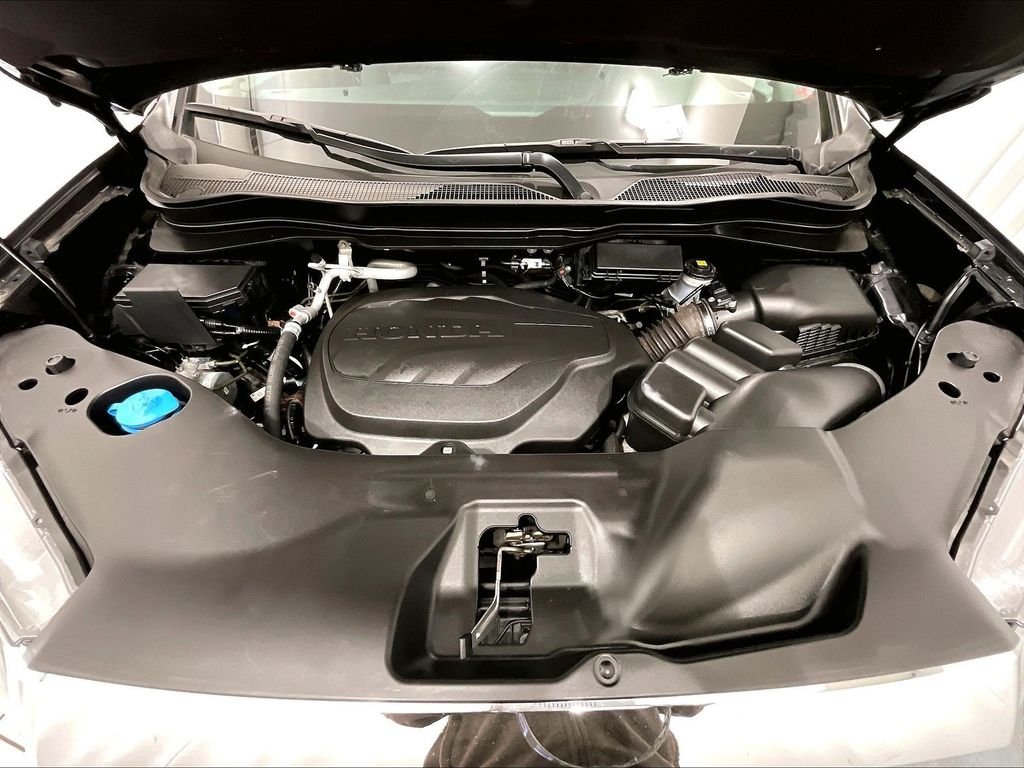 Used 2023 Black Honda RTL image 30