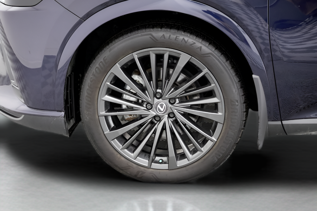 Used 2024 Mica Lexus 350 Premium image 10