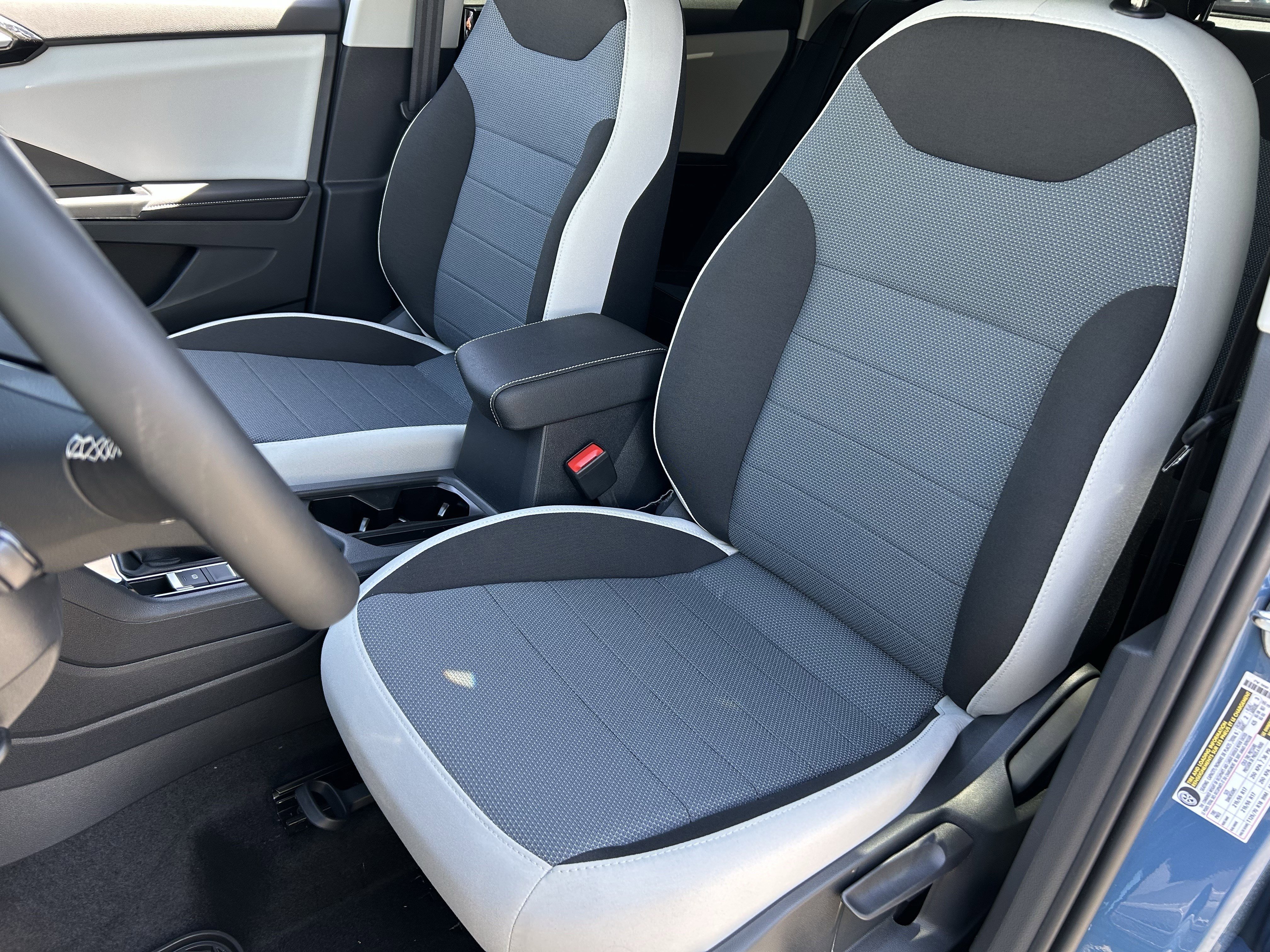 New 2026 Monterey Blue Pearl Volkswagen S image 16
