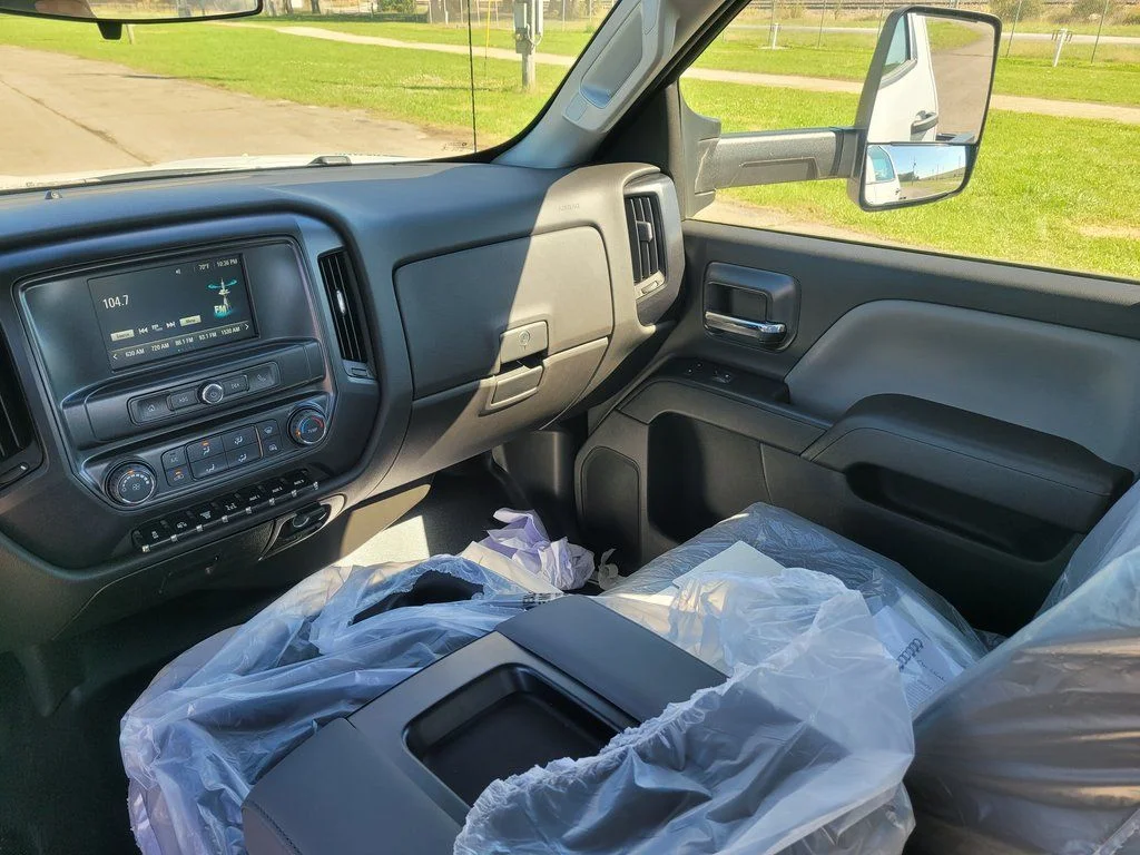Used 2023  Chevrolet  image 10