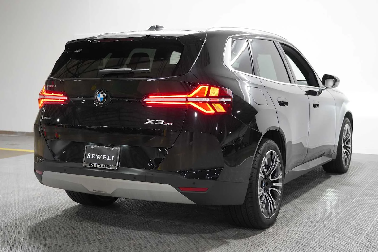 Used 2025 Black Sapphire Metallic BMW 30 xDrive image 4