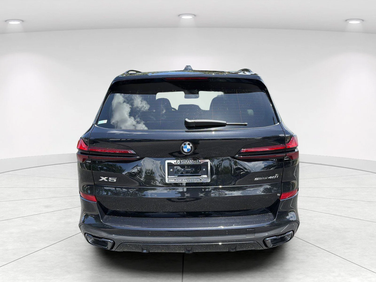 New 2026 Black Sapphire Metallic BMW sDrive40i image 5