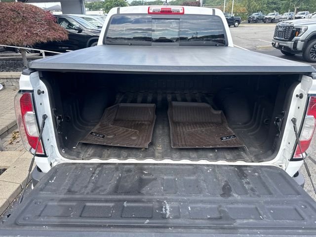 Used 2021 White GMC Denali image 26