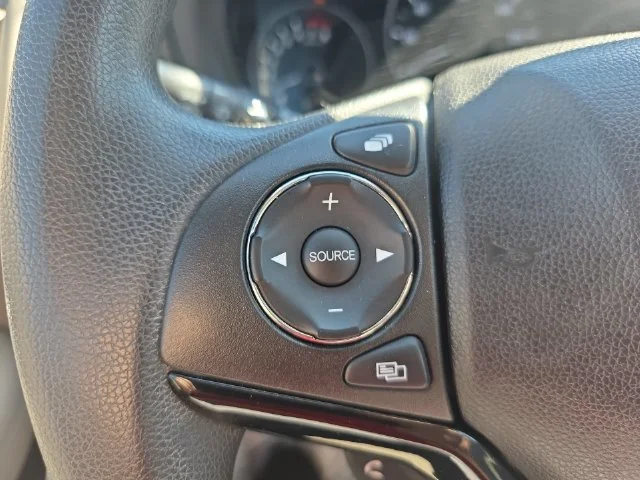 Used 2016  Honda EX image 17