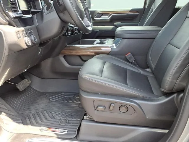 Used 2024 Gray Chevrolet LT image 19