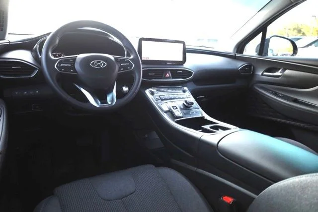Used 2023 Black Hyundai SEL image 6