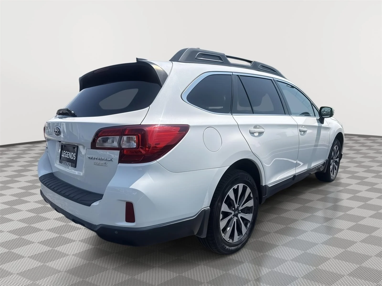 Used 2017 Crystal White Pearl Subaru Limited image 12