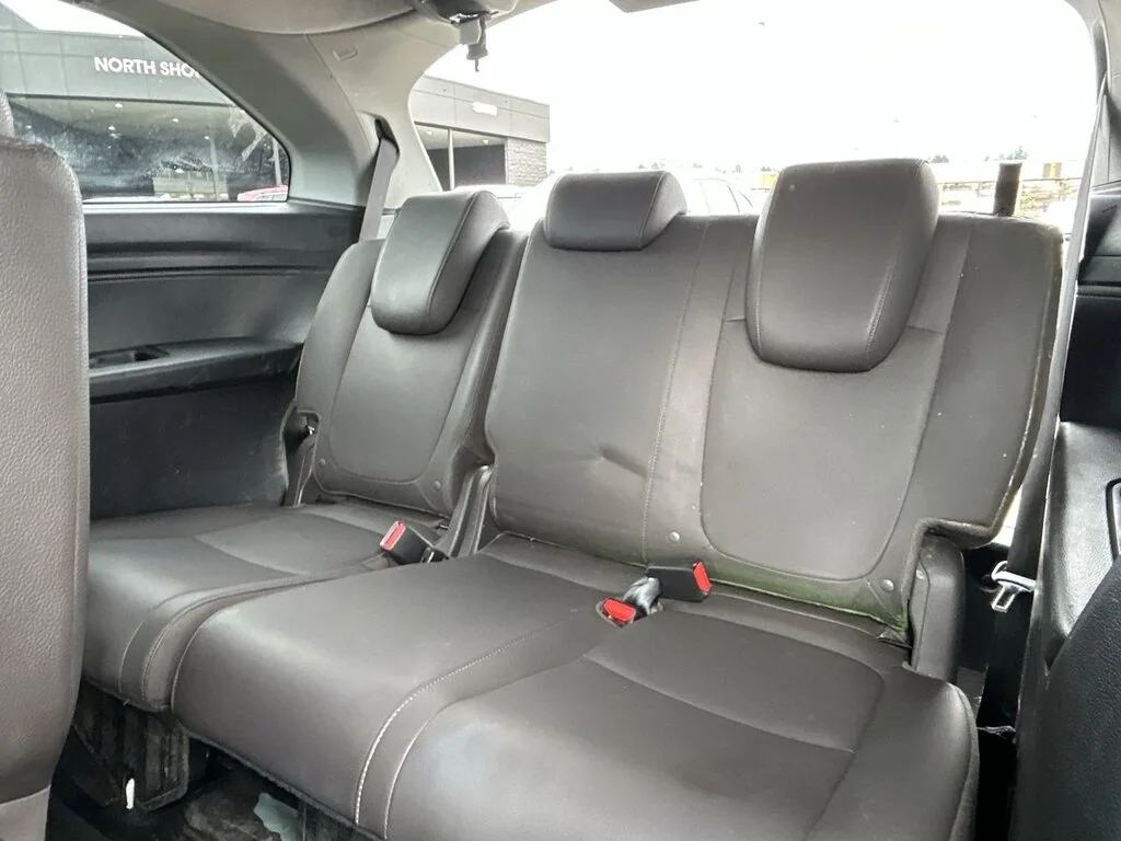 Used 2018 White Diamond Pearl Honda EXL Navi Dilawri Certified   Clean Title   Regular image 32