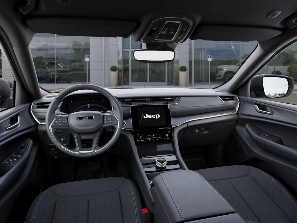 New 2026 Bright White Clear-Coat Exterior Paint Jeep Laredo image 15