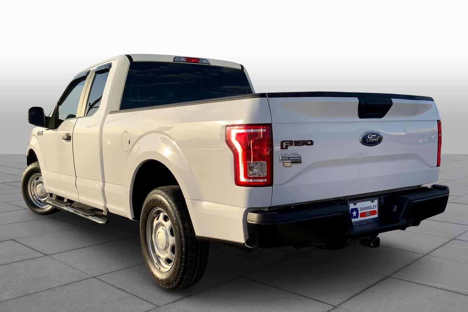 Used 2017 Oxford White Ford XL image 12