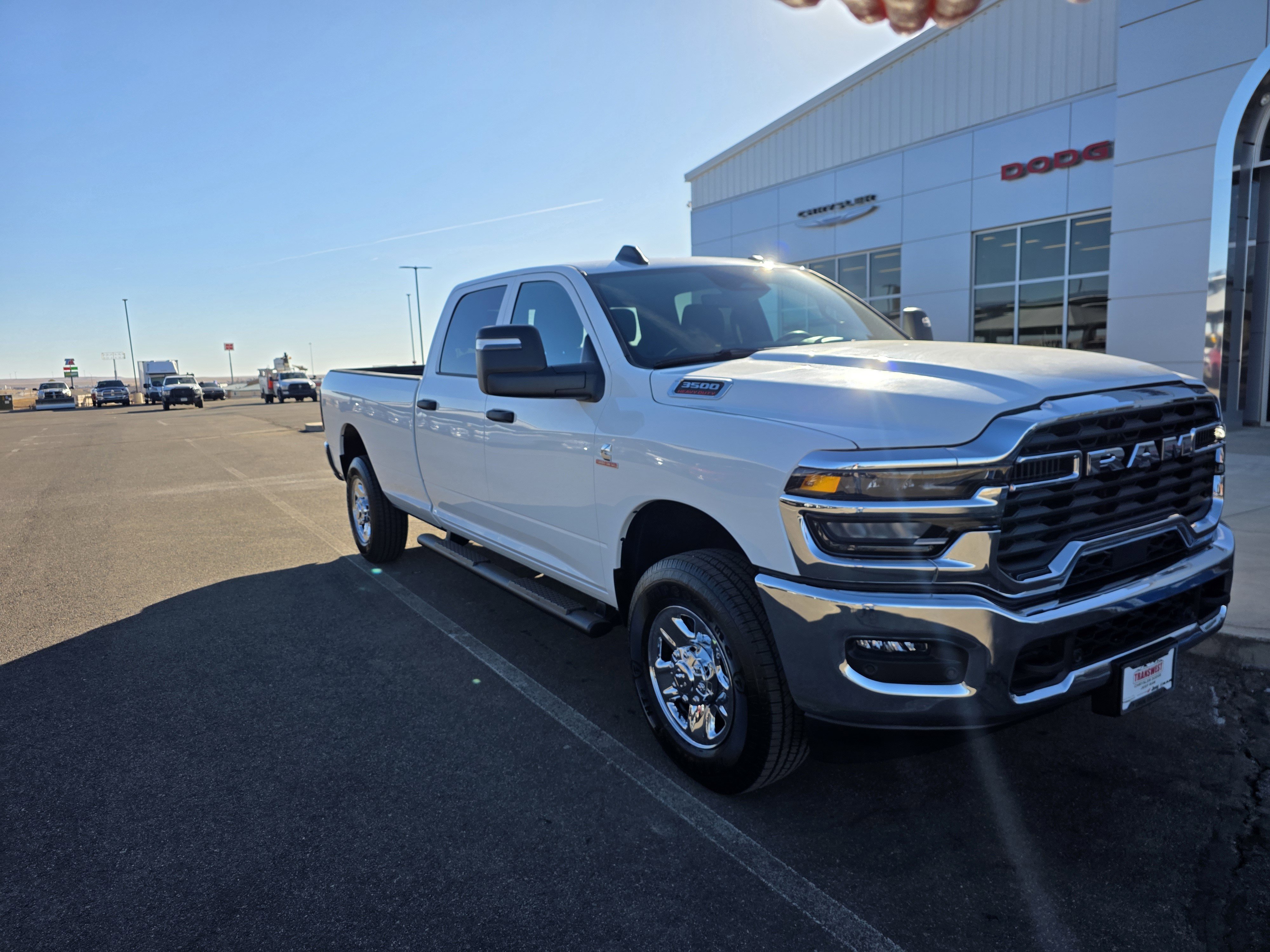New 2026 Bright White Clear-Coat Exterior Paint RAM Tradesman image 2