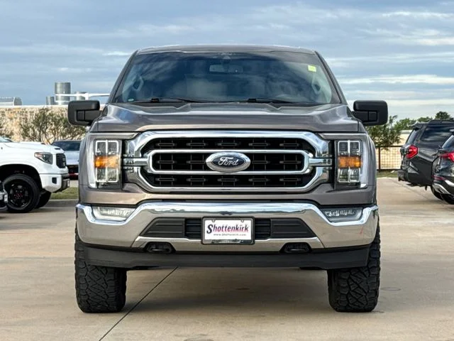 Used 2022 Gray Ford XLT image 2