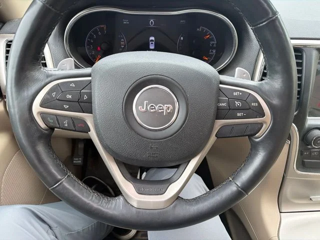 Used 2015 Beige Jeep Limited image 17