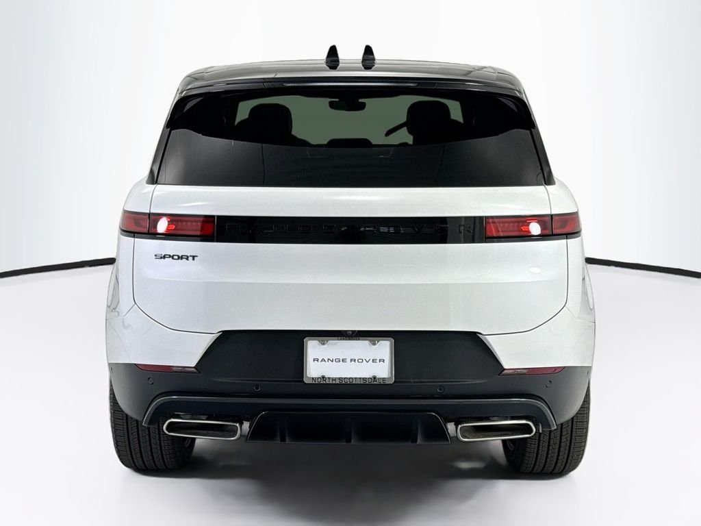 New 2026 Ostuni Pearl White Land Rover SE image 6