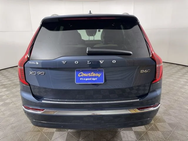 2025 Volvo XC90 Core - Photo 7