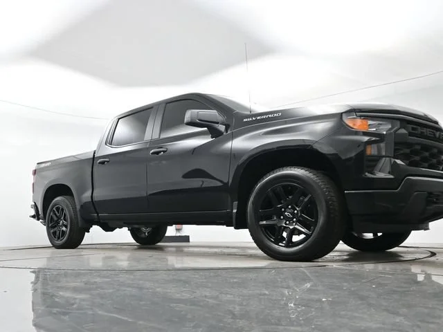 Used 2026 Black Chevrolet Custom image 21