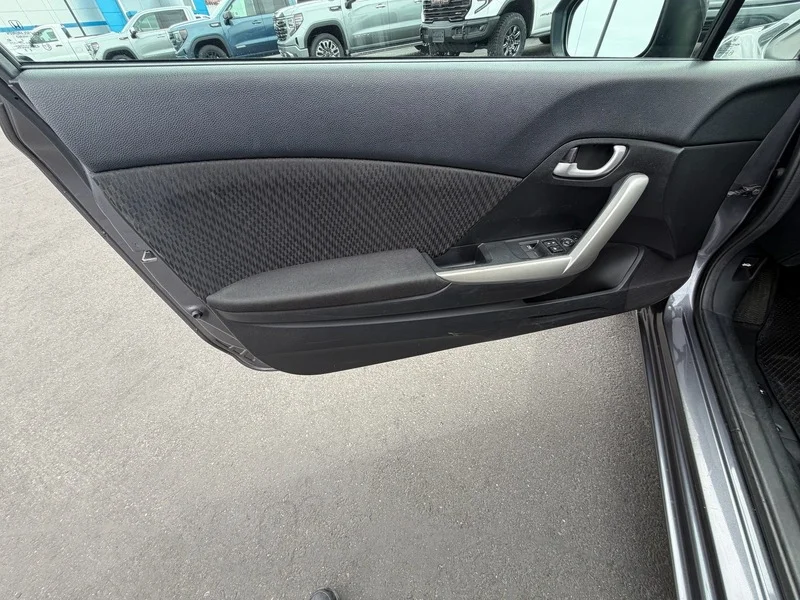Used 2014 Gray Honda LX image 15