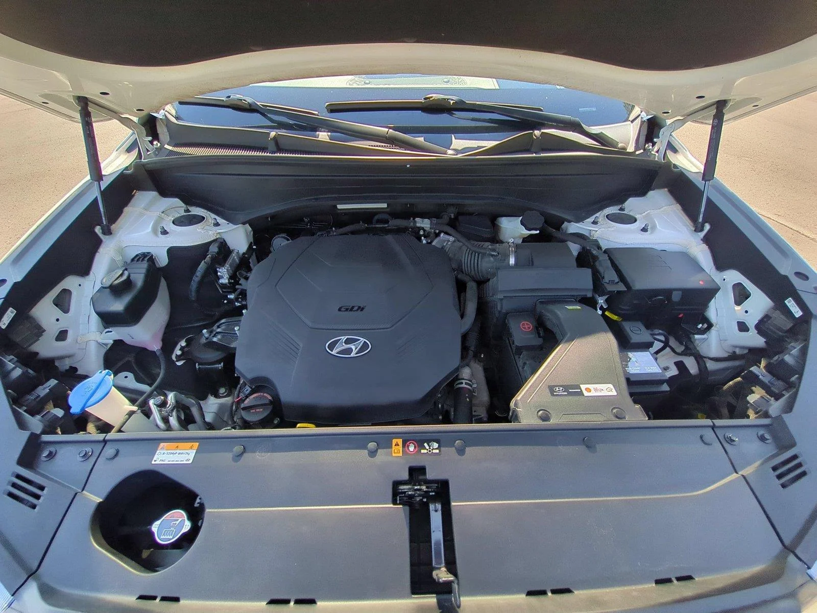 Used 2022 Hyper White Hyundai Calligraphy image 41