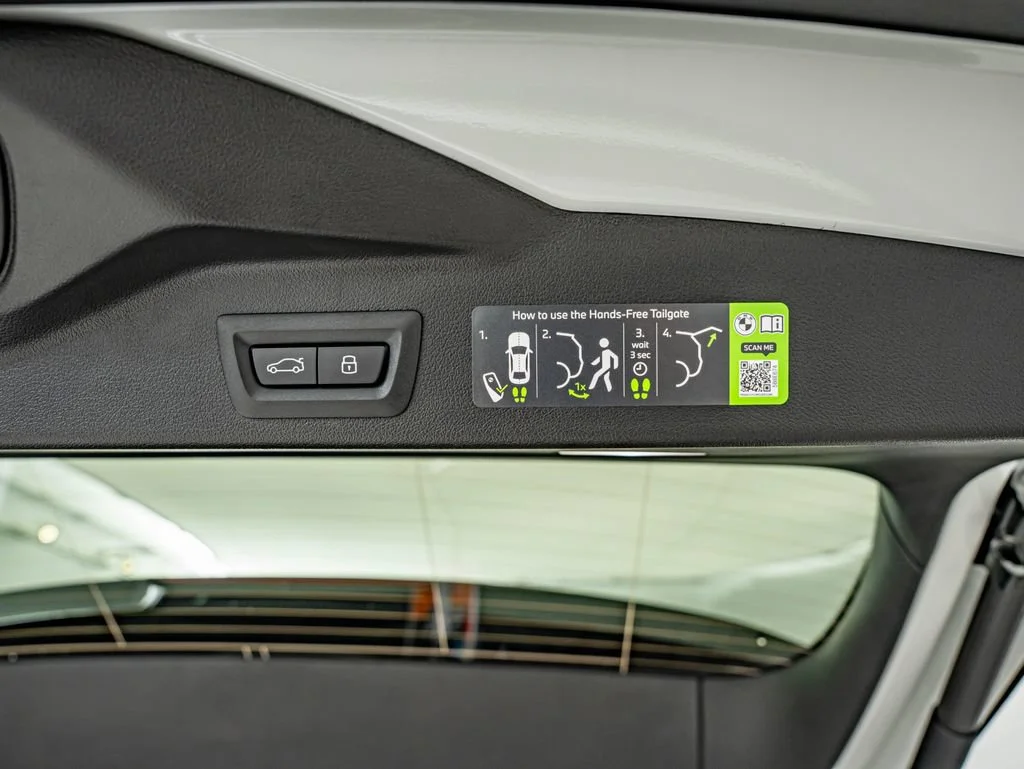 New 2026 Mineral White Metallic BMW xDrive40i image 45