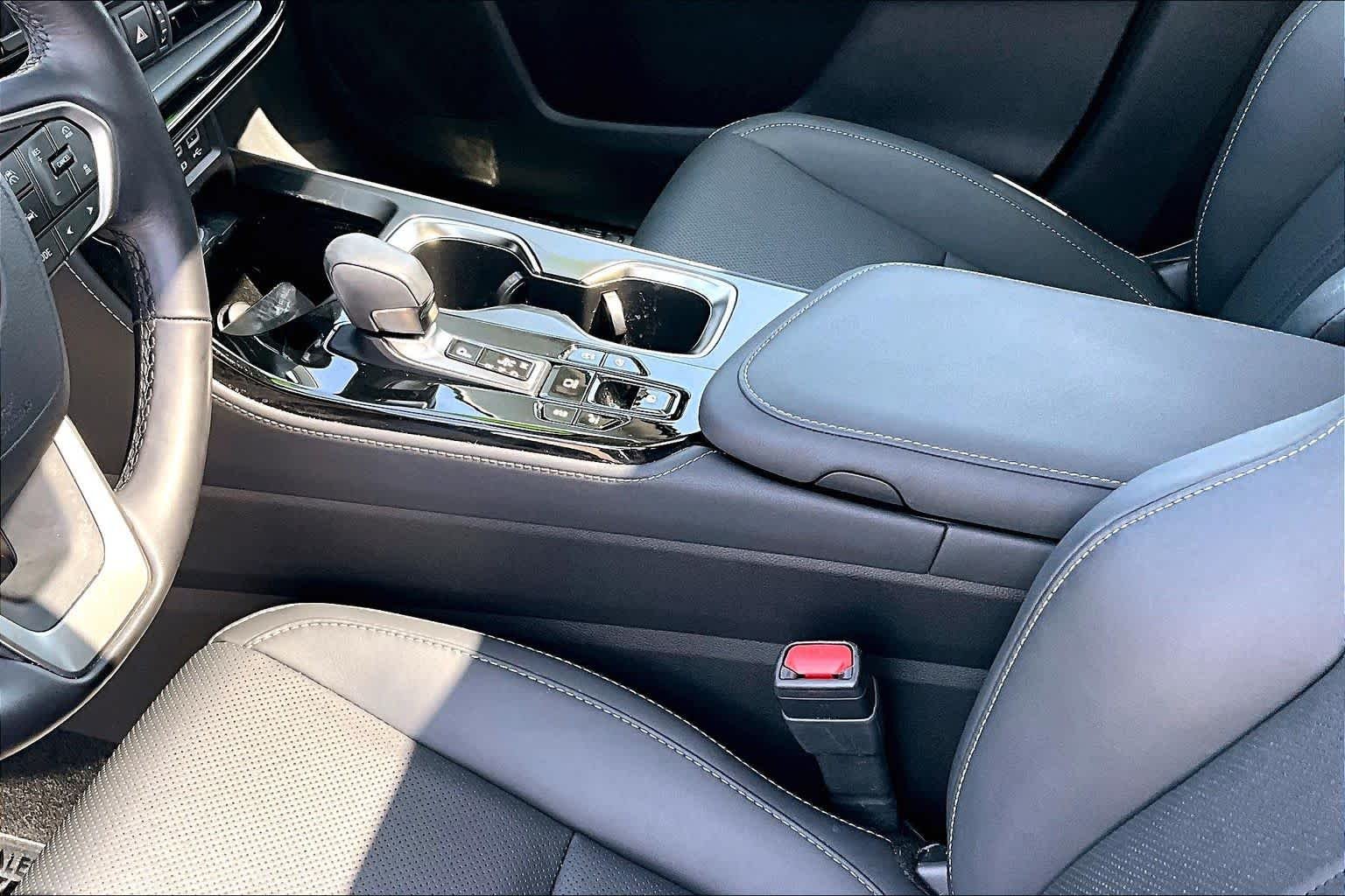 Certified Used 2024 EMINENT WHITE PEARL Lexus Premium image 17