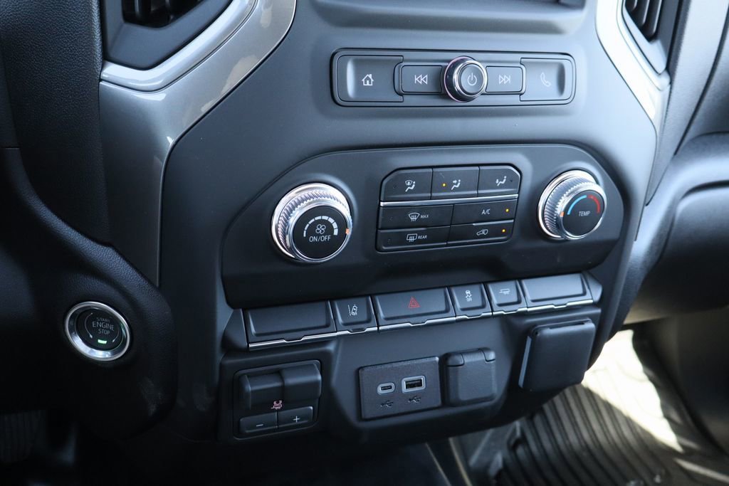 2026 GMC Sierra 3500HD Pro - Photo 11