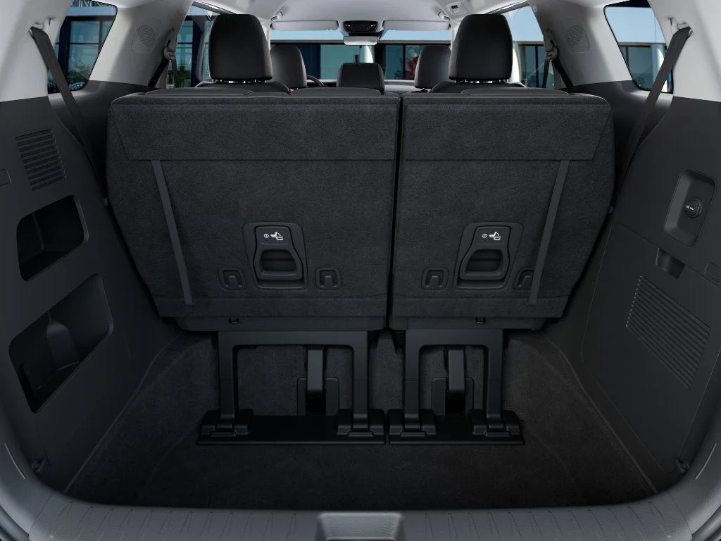 New 2026 Snow White Pearl Kia LXS image 19