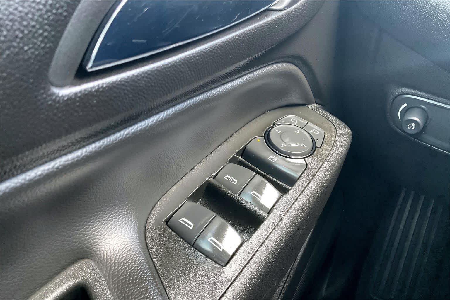 Used 2022 Mosaic Black Metallic Chevrolet LT image 34