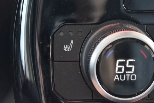 Used 2020 Blue Toyota XLE image 35