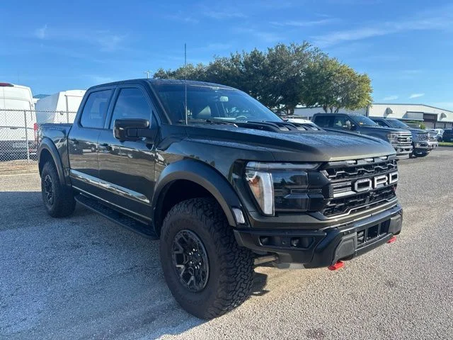 Used 2025 Green Ford Raptor image 3