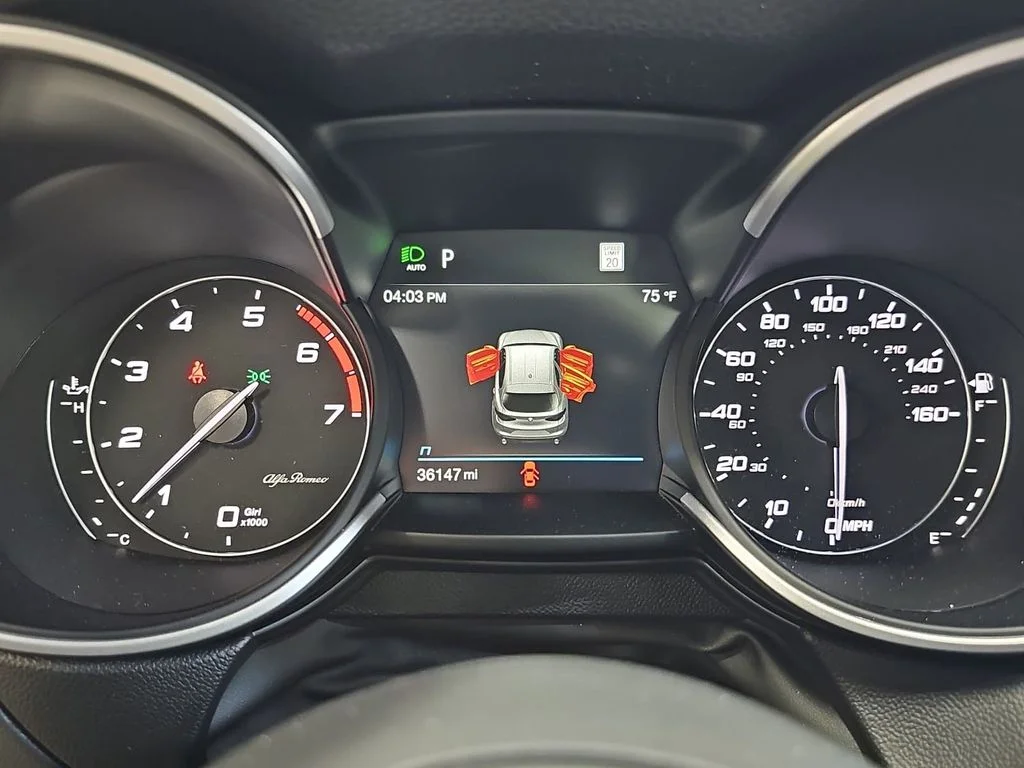 Used 2023 Gray Alfa Romeo Veloce image 19