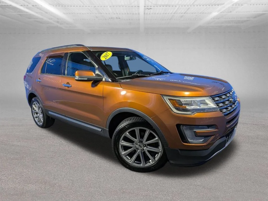 Used 2017  Ford Limited image 3