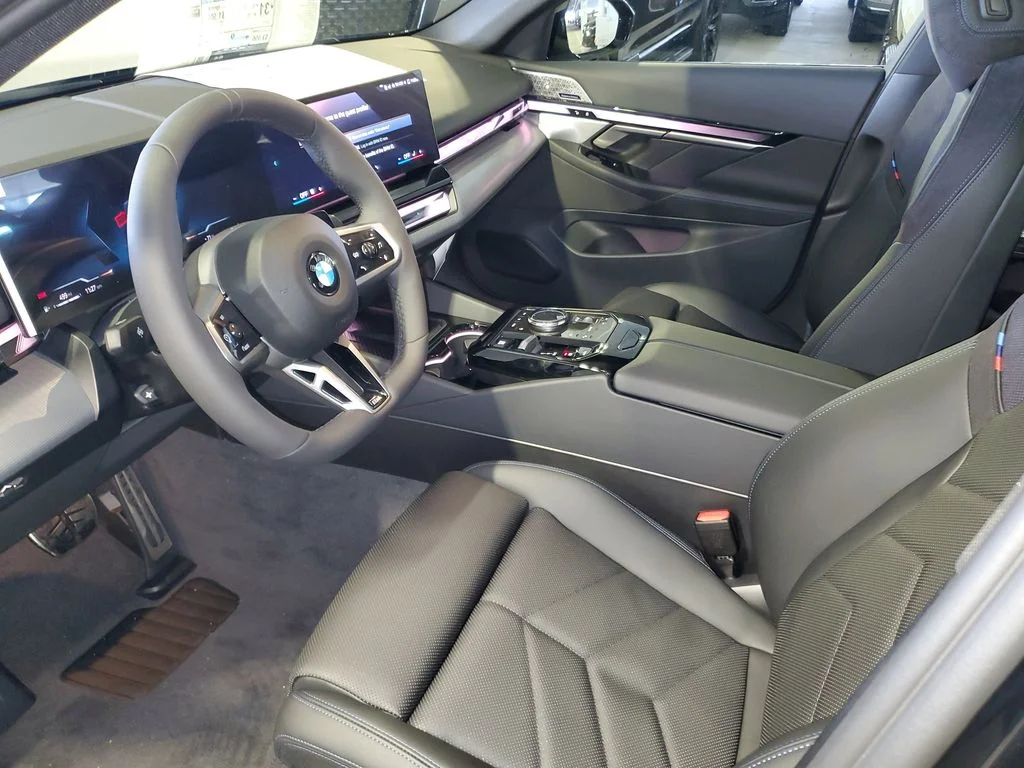 Used 2026 Black Sapphire Metallic BMW 530i image 15