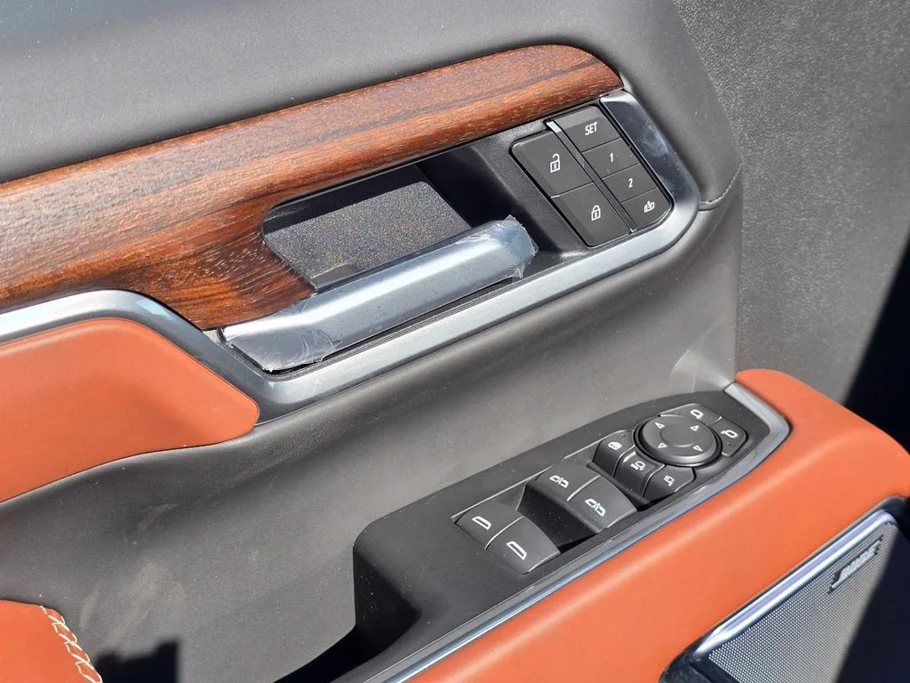 2026 GMC Sierra 2500HD Denali Ultimate - Photo 13